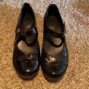 Dansko Patent Mary Jane Size 38